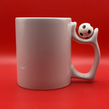 Fußball Tasse mit drehbarem Mini-Ball – Personalisiert & Geschenkidee