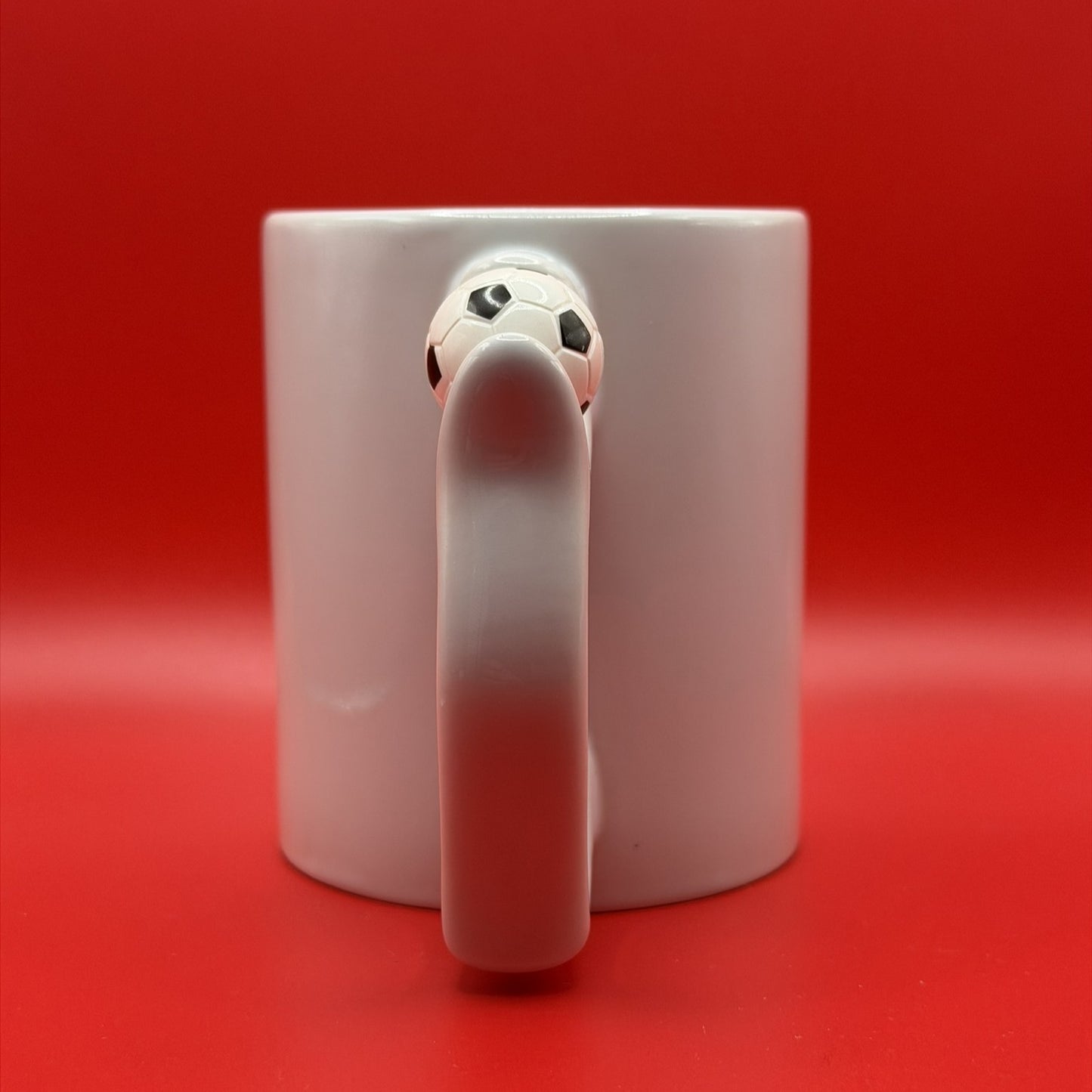 Fußball Tasse mit drehbarem Mini-Ball – Personalisiert & Geschenkidee